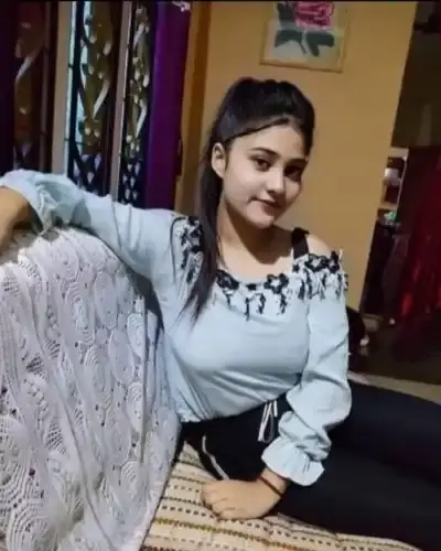 Call Girls Service in Tira Sujanpur
